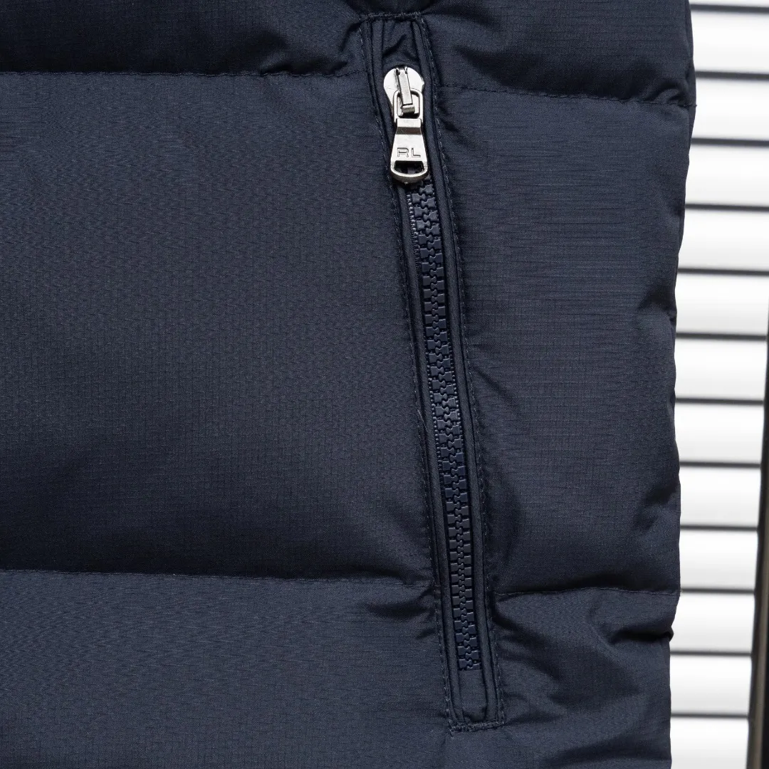 P600 top version (different currency) You can scan the code to enter the official website (national standard 90 down) Style: POLO Ralph Lauren small label embroidery knitted old money style down vest Color: picture color Size: S-XL Fabric: woven (national standard 90 down) Accessories: full set of customized accessories No gender distinction, same style for men and women